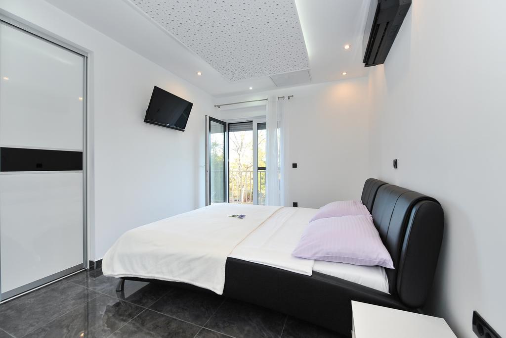 Villa Lily Privlaka  Extérieur photo