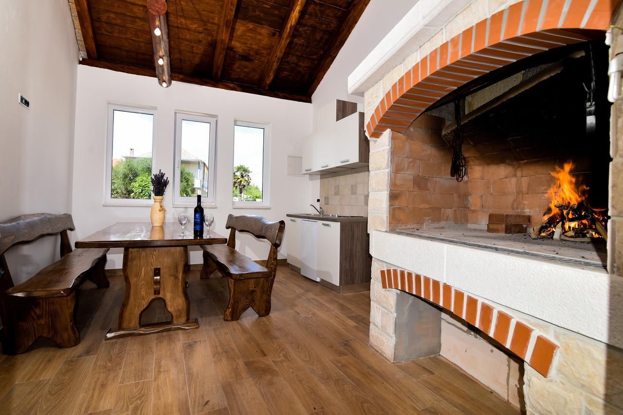 Villa Lily Privlaka  Extérieur photo
